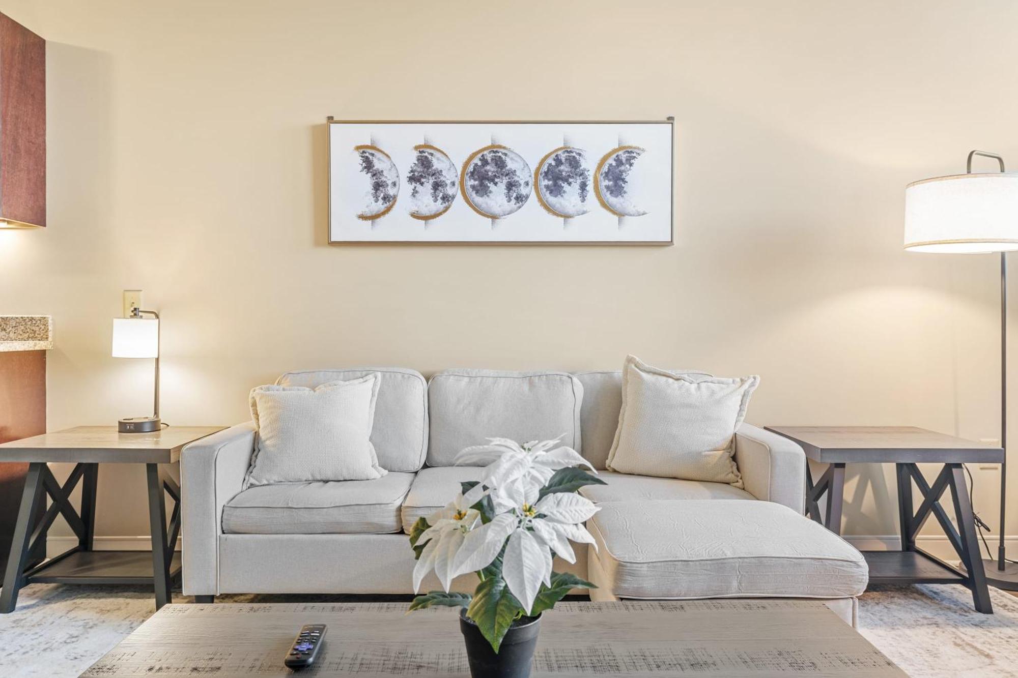 Apartamento Upscale 1-bedroom High-rise With River Views Downtown